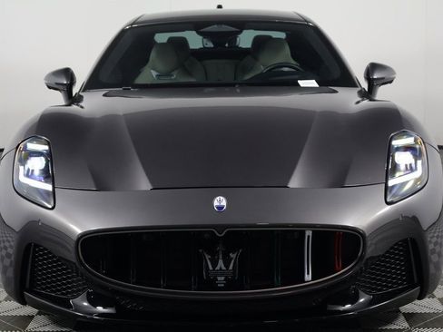 Used 2024 Maserati GranTurismo Modena AWD/4WD image 2