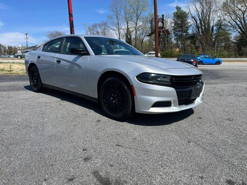 Used 2019 Dodge Charger Police AWD/4WD image 3