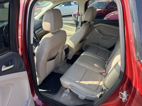 Used 2014 Ford Escape SE w/ Equipment Group 201A image 16