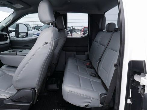 Used 2023 Ford F250 XL w/ F-250 >10K GVWR Package image 23