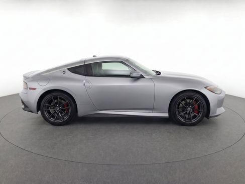Used 2025 Nissan Z Performance w/ Floor Mat Package RWD image 8