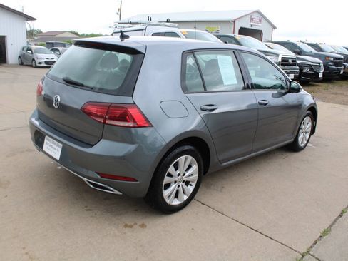 Used 2021 Volkswagen Golf 4-Door FWD image 8