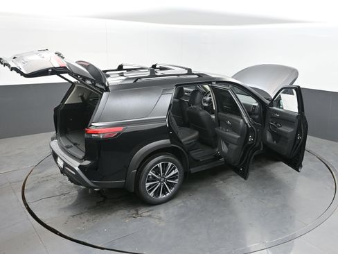 New 2026 Nissan Pathfinder Platinum AWD/4WD image 46