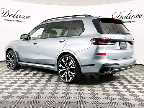Used 2023 BMW X7 M60i w/ Executive Package AWD/4WD image 4