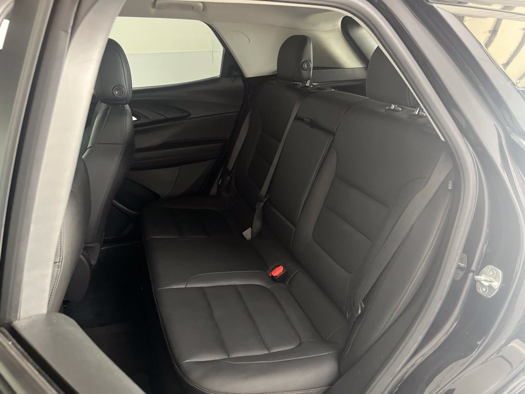Used 2021 Chevrolet TrailBlazer LT w/ Premium Seating Package AWD/4WD image 20