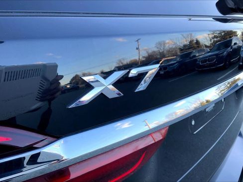 Used 2019 BMW X7 xDrive40i w/ Cold Weather Package image 9