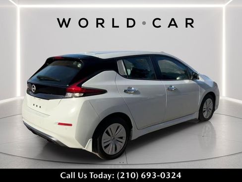 Used 2024 Nissan Leaf S FWD image 7