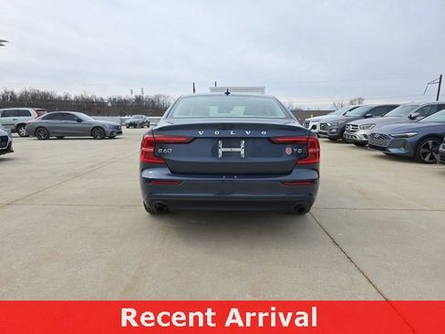 Used 2020 Volvo S60 T5 Momentum w/ Protection Package image 6