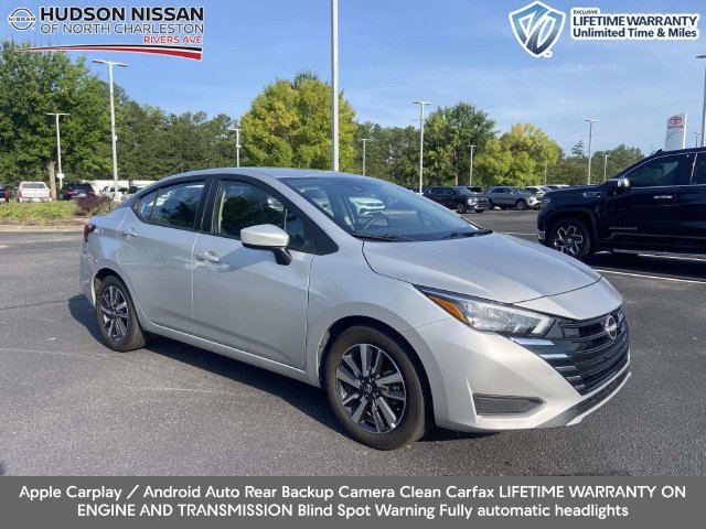 Used 2025 Nissan Versa SV FWD image 1