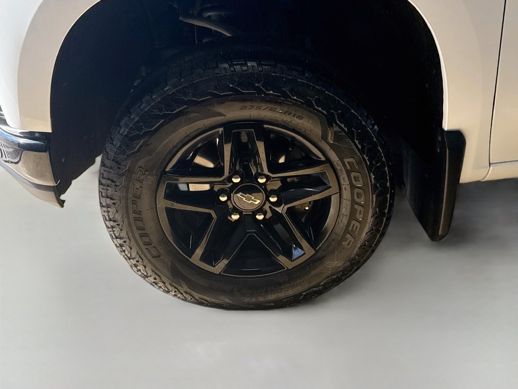 Used 2021 Chevrolet Silverado 1500 LT Trail Boss w/ Convenience Package II AWD/4WD image 32