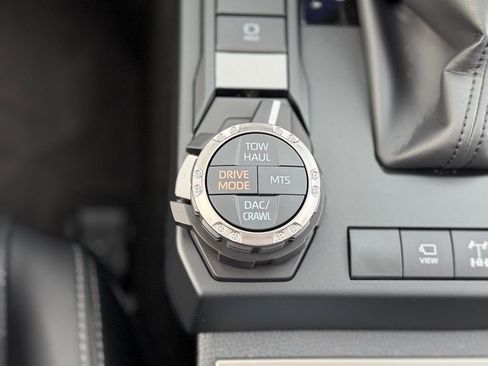 New 2025 Toyota 4Runner TRD Off-Road Premium image 24