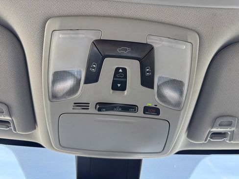 Used 2020 Toyota Sienna XLE Premium image 31