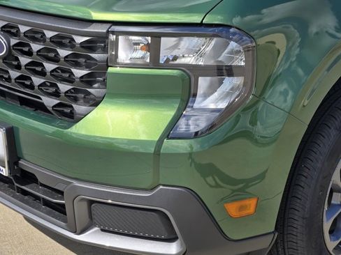 New 2025 Ford Maverick XLT w/ XLT Luxury Package FWD image 6