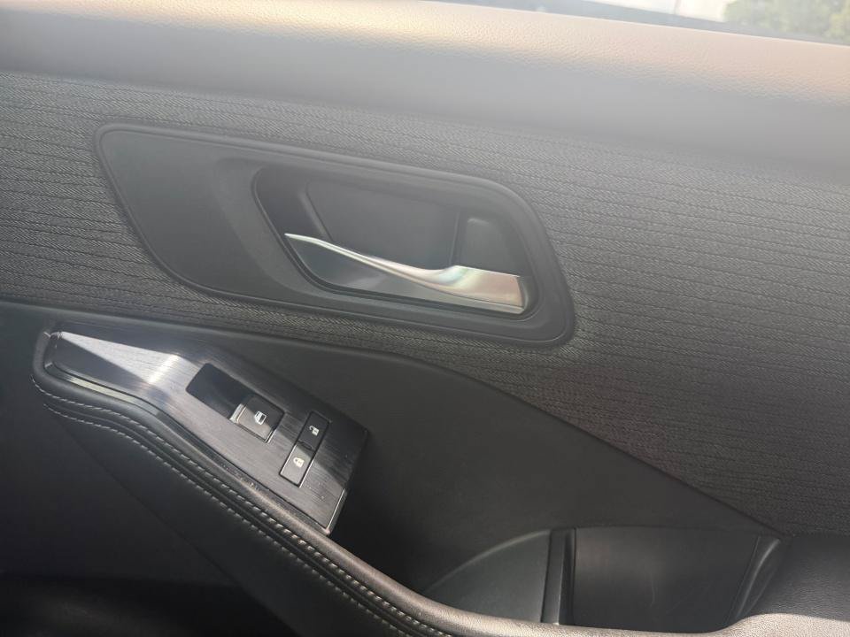 Certified 2022 Nissan Rogue SV FWD image 35