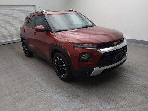 Used 2021 Chevrolet TrailBlazer LT w/ Convenience Package image 13