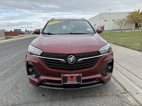 Used 2023 Buick Encore GX Select w/ Sport Touring Package image 2