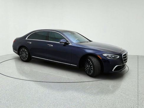 Certified 2022 Mercedes-Benz S 500 4MATIC image 5