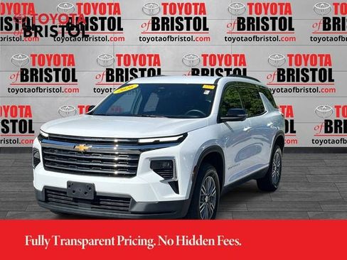 Used 2026 Chevrolet Traverse LT w/ Driver Confidence Package AWD/4WD image 8