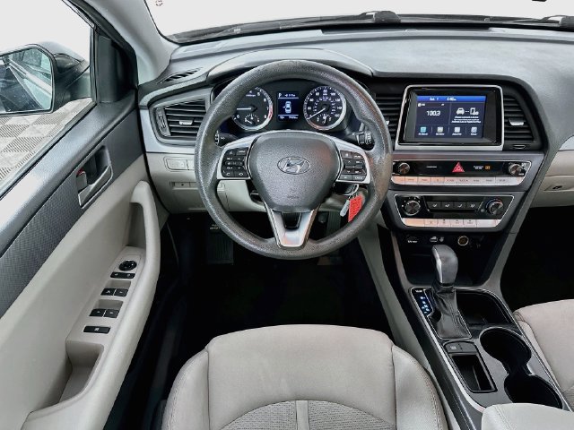 Used 2019 Hyundai Sonata SE FWD image 3