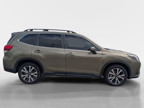 Used 2023 Subaru Forester Limited AWD/4WD image 3