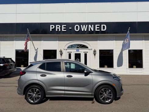 Certified 2023 Buick Encore GX Select w/ Sport Touring Package FWD image 4