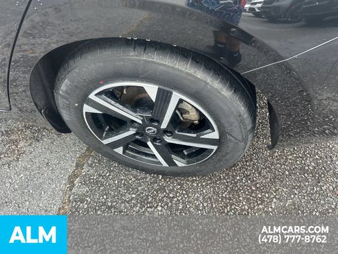 Used 2024 Nissan Sentra SV FWD image 23