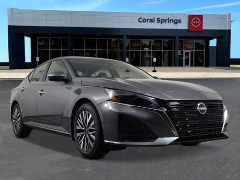 New 2026 Nissan Altima 2.5 SV w/ SV Premium Package FWD image 7