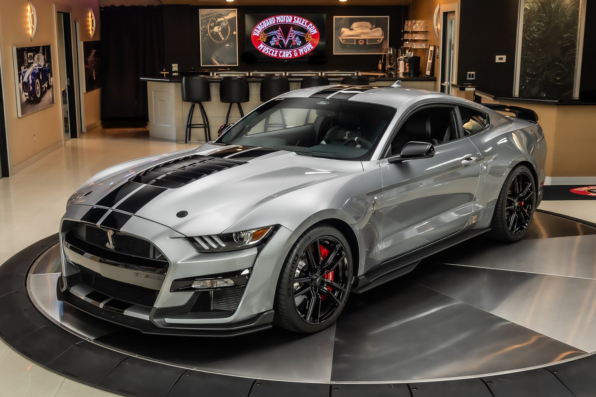 Used 2021 Ford Mustang Shelby GT500 w/ Technology Package RWD image 5