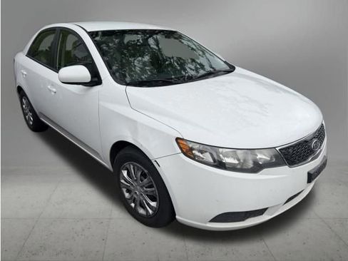 Used 2011 Kia Forte LX FWD image 3