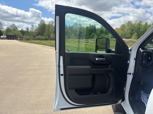 New 2026 Chevrolet Silverado 3500 W/T AWD/4WD image 13