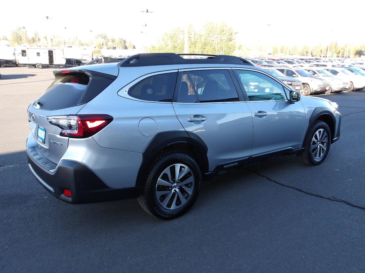 Used 2023 Subaru Outback Premium w/ Popular Package #1 AWD/4WD image 5