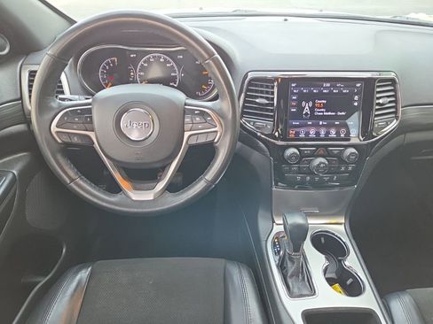 Used 2019 Jeep Grand Cherokee Altitude image 33