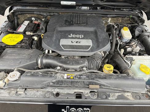 Used 2018 Jeep Wrangler Sport image 30