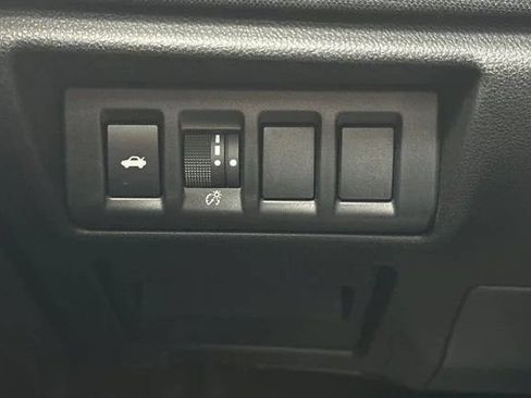 Used 2025 Subaru Legacy Premium AWD/4WD image 35