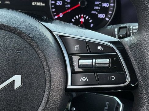 Used 2024 Kia Forte LXS image 14