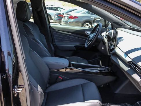 Used 2023 Volkswagen ID.4 Pro S RWD image 16