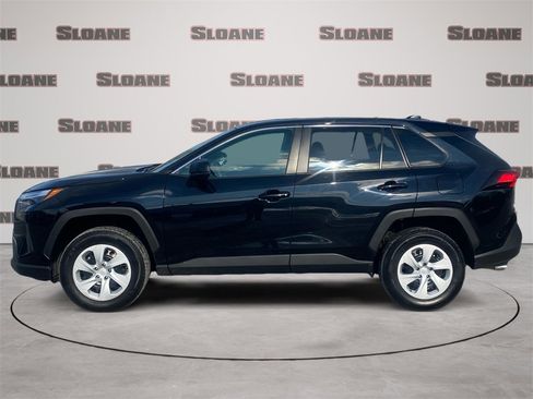 Used 2024 Toyota RAV4 LE image 2