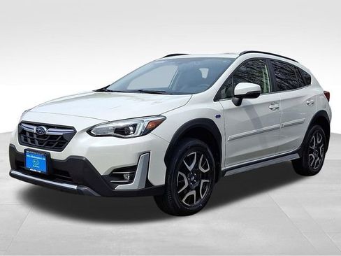 Used 2023 Subaru Crosstrek Hybrid w/ Moonroof Package w/Navigation image 3
