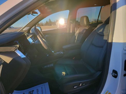 Used 2024 Cadillac XT6 Premium Luxury w/ LPO, Floor Liner Package AWD/4WD image 11