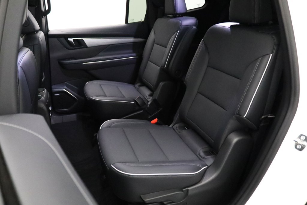 Certified 2026 Buick Enclave Preferred FWD image 8