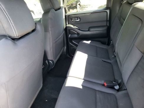 Certified 2024 Nissan Frontier SV w/ Technology Package AWD/4WD image 19