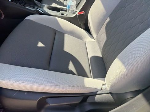 Used 2025 Toyota Corolla LE image 24