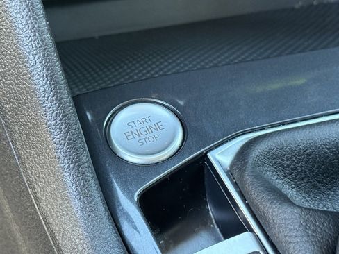 Used 2023 Volkswagen Tiguan S image 18