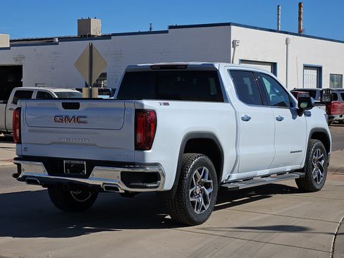 New 2026 GMC Sierra 1500 SLT w/ SLT Premium Plus Package image 4