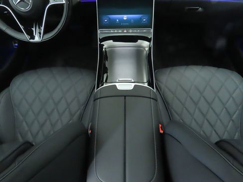 New 2026 Mercedes-Benz S 580e 4MATIC Sedan image 18