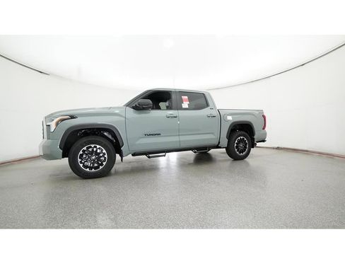 New 2025 Toyota Tundra SR5 AWD/4WD image 18