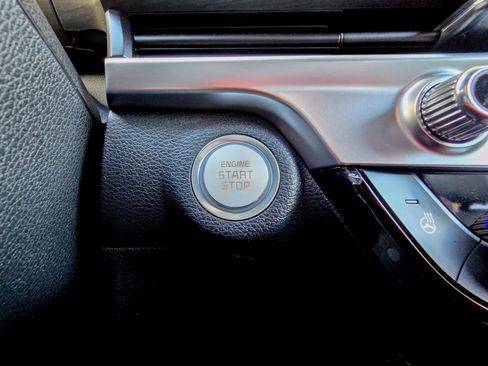 Used 2025 Kia Telluride EX X-Line image 52