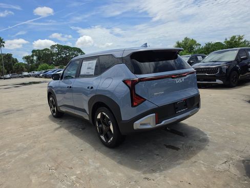 New 2027 Kia Seltos S FWD image 6