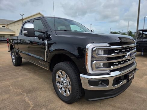 New 2026 Ford F250 Lariat w/ Chrome Package AWD/4WD image 3