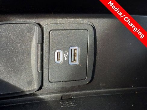 Used 2023 Ford Bronco Black Diamond image 23